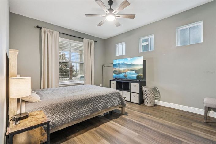 Image No.27-4 Bed House for sale