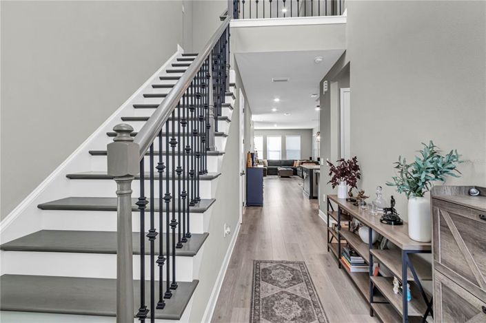 Image No.3-5 Bed House for sale