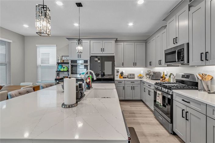 Image No.6-5 Bed House for sale