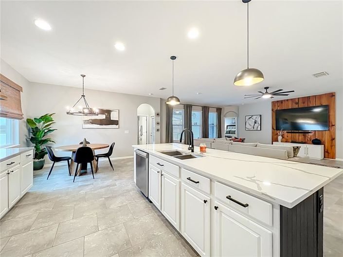 Image No.19-4 Bed House for sale