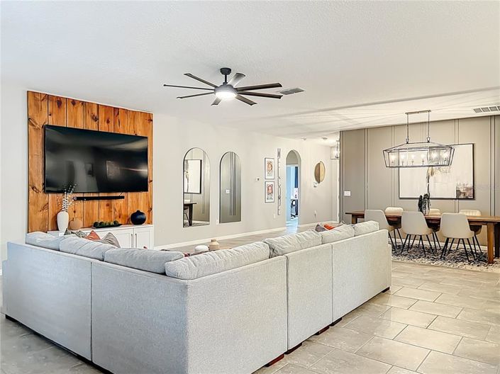 Image No.23-4 Bed House for sale