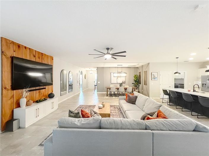 Image No.24-4 Bed House for sale