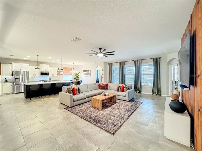 Image No.26-4 Bed House for sale