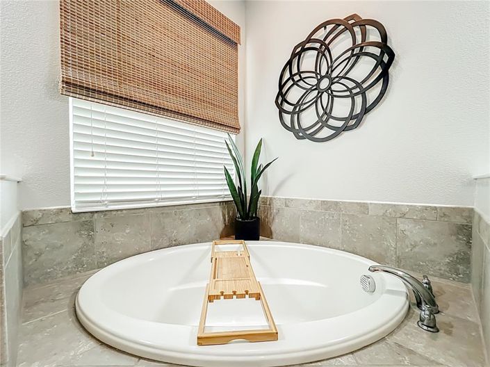 Image No.32-4 Bed House for sale