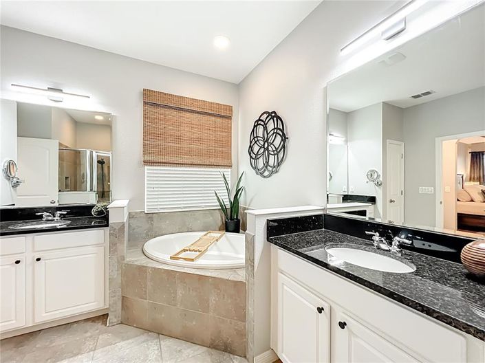 Image No.33-4 Bed House for sale