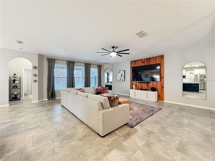 Image No.39-4 Bed House for sale