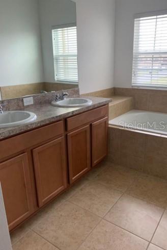 Image No.10-3 Bed Townhouse for sale