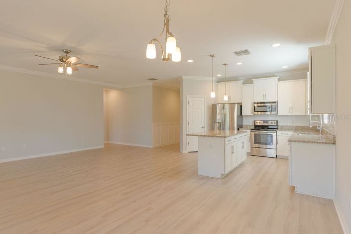 Image No.10-4 Bed House for sale