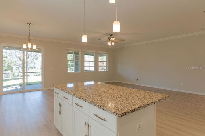 Image No.13-4 Bed House for sale