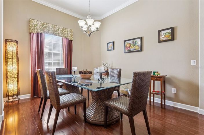 Image No.11-3 Bed House for sale