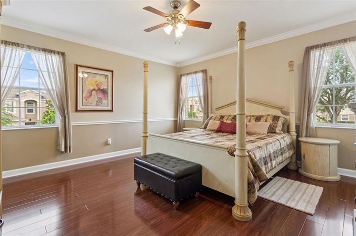 Image No.15-3 Bed House for sale