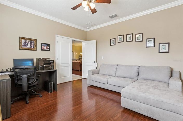 Image No.18-3 Bed House for sale