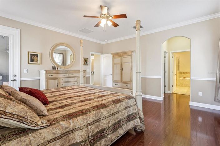 Image No.21-3 Bed House for sale