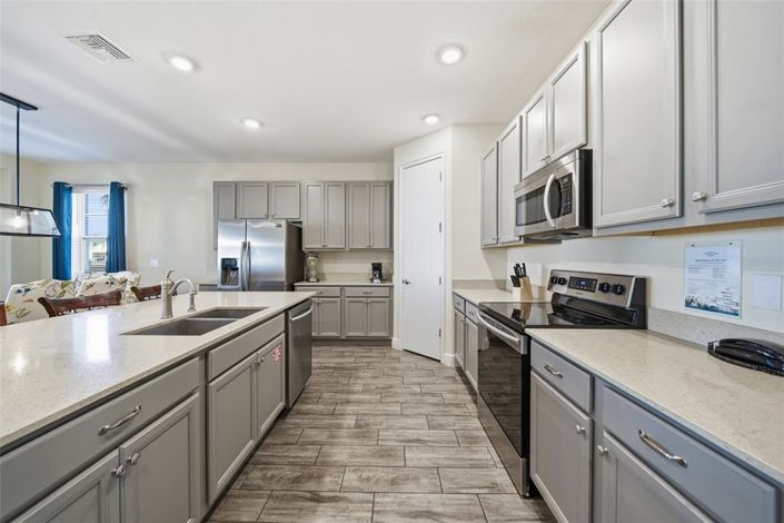 Image No.17-7 Bed House for sale