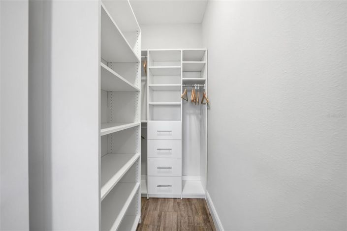 Image No.37-7 Bed House for sale