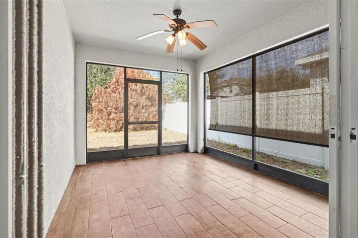 Image No.23-4 Bed House for sale