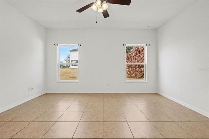 Image No.26-4 Bed House for sale