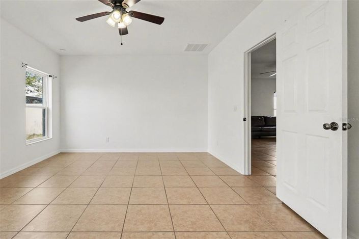 Image No.27-4 Bed House for sale