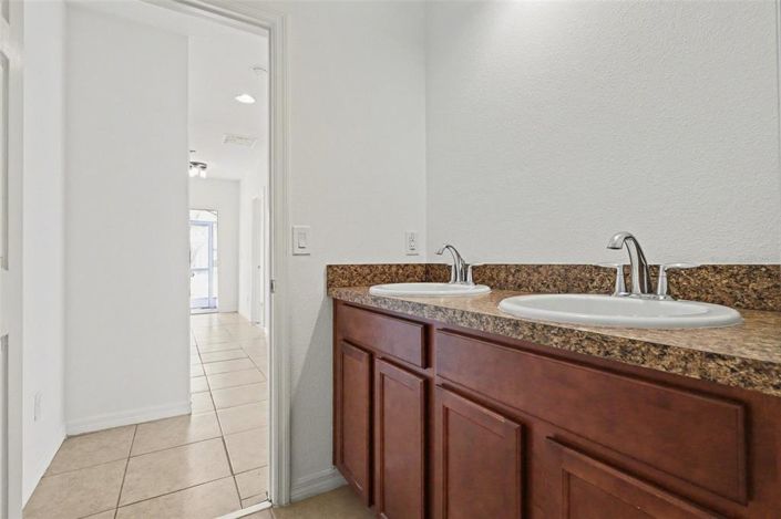 Image No.36-4 Bed House for sale