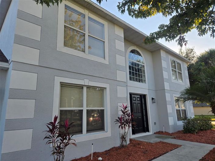 Image No.8-4 Bed House for sale