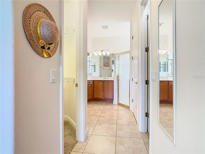 Image No.18-3 Bed House for sale