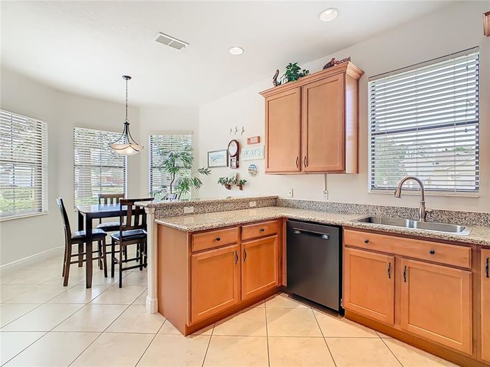 Image No.6-3 Bed House for sale