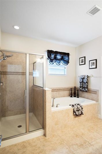 Image No.16-4 Bed House for sale