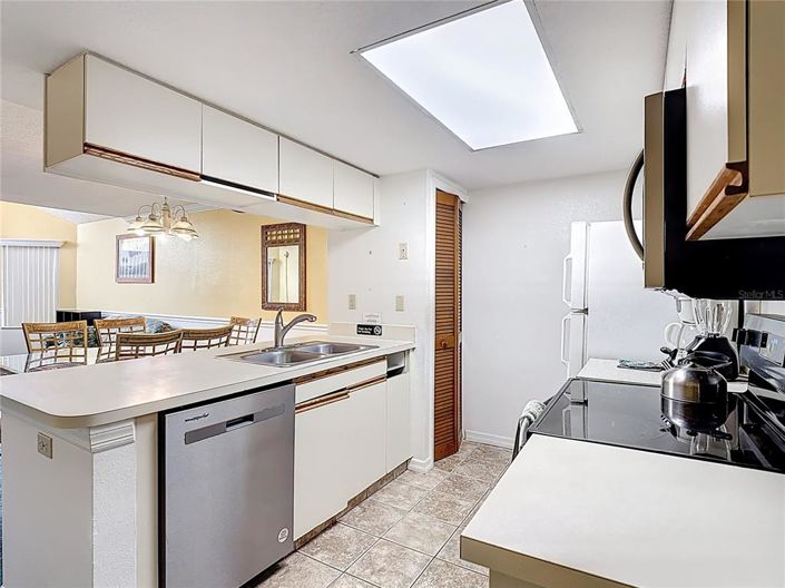 Image No.9-3 Bed Apartment for sale