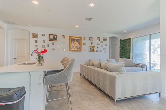 Image No.10-4 Bed House for sale