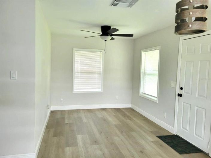 Image No.3-2 Bed Townhouse for sale