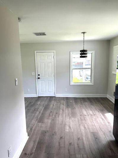 Image No.8-2 Bed Townhouse for sale