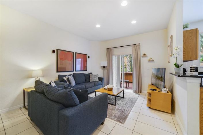 Image No.8-3 Bed Townhouse for sale