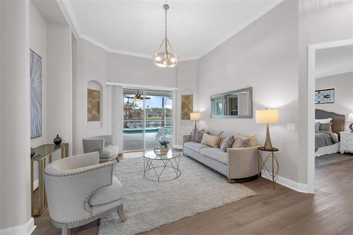 Image No.10-5 Bed House for sale