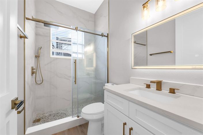 Image No.25-5 Bed House for sale