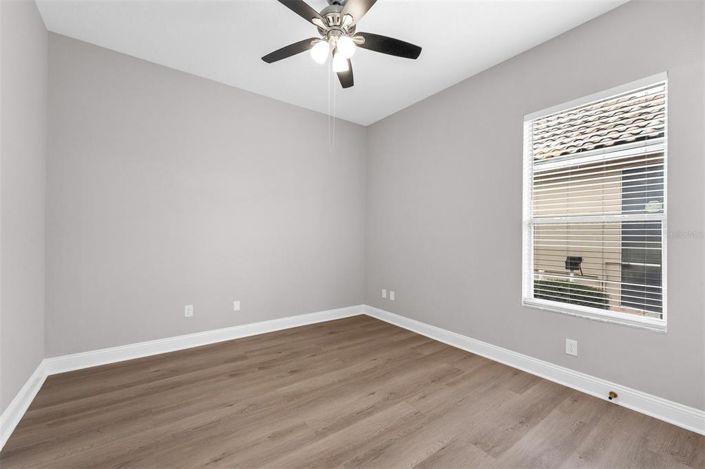 Image No.26-5 Bed House for sale