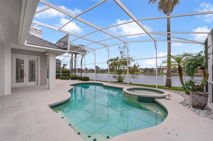 Image No.3-5 Bed House for sale