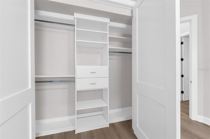 Image No.36-5 Bed House for sale