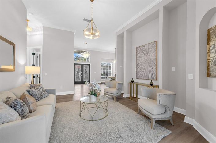 Image No.9-5 Bed House for sale