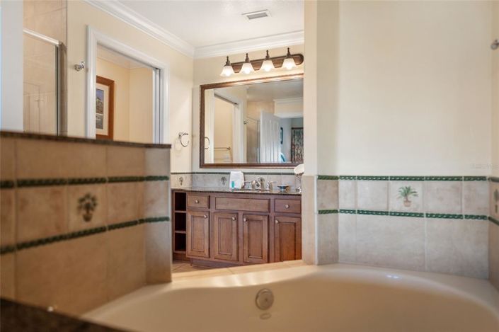 Image No.24-3 Bed Apartment for sale