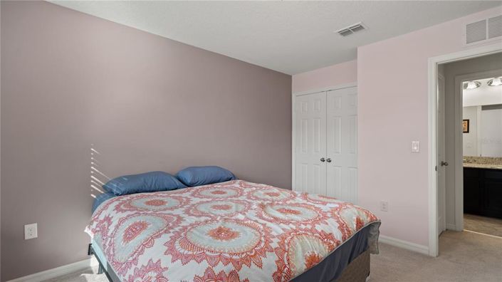 Image No.28-3 Bed Townhouse for sale