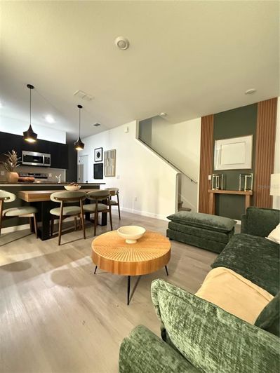 Image No.8-3 Bed Townhouse for sale