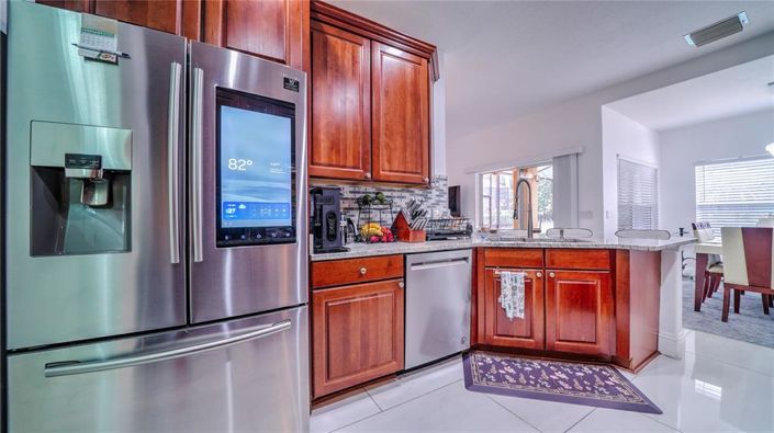 Image No.12-5 Bed House for sale