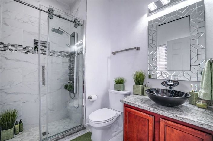 Image No.19-5 Bed House for sale