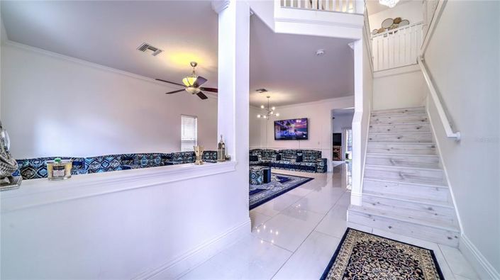 Image No.7-5 Bed House for sale