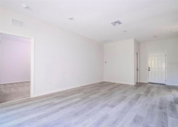 Image No.15-3 Bed House for sale