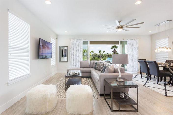 Image No.8-5 Bed House for sale