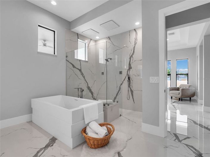 Image No.31-6 Bed House for sale