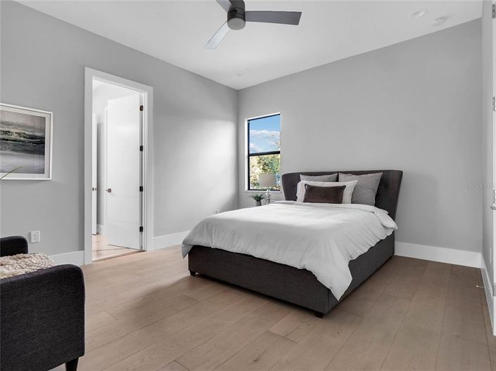 Image No.50-6 Bed House for sale