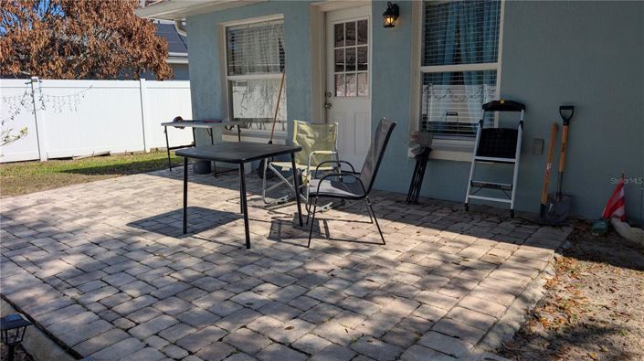 Image No.10-3 Bed House for sale