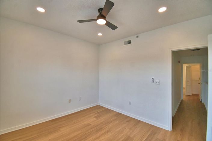 Image No.21-2 Bed Apartment for sale